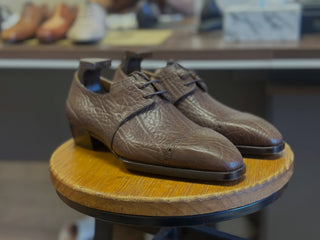 REGENT 08 - BROWN LEATHER TWO EYE DERBY