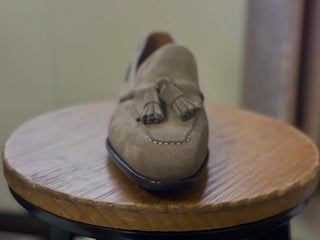 RONALD FIDDLEBACK | SAND SUEDE TASSEL LOAFERS