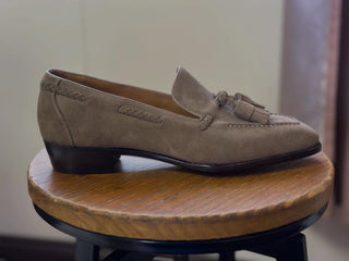 RONALD FIDDLEBACK | SAND SUEDE TASSEL LOAFERS