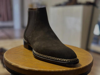 ALBUS FIDDLEBACK | BROWN SUEDE CHELSEA BOOTS