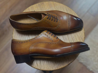SAMUEL FIDDLEBACK || TAN CAP-TOE OXFORD