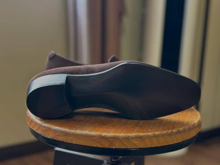 DEREK FIDDLEBACK | BROWN SUEDE PENNY LOAFER
