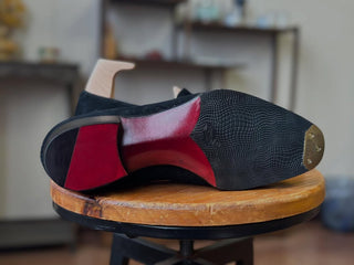 CONNOR FIDDLEBACK | BLACK SUEDE TASSEL LOAFER