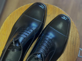 RECKON - BLACK CAPTOE OXFORDS