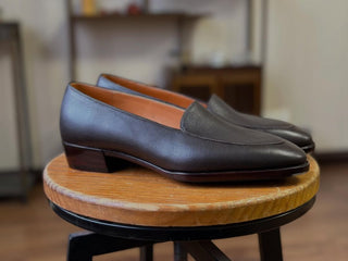 PEYTON FIDDLEBACK | SIMPLE BLACK LOAFER