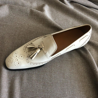 BRYANT FIDDLEBACK | WHITE TASSEL LOAFERS