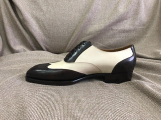 BRODY - BLACK AND WHITE WINGTIP OXFORDS LACEUPS
