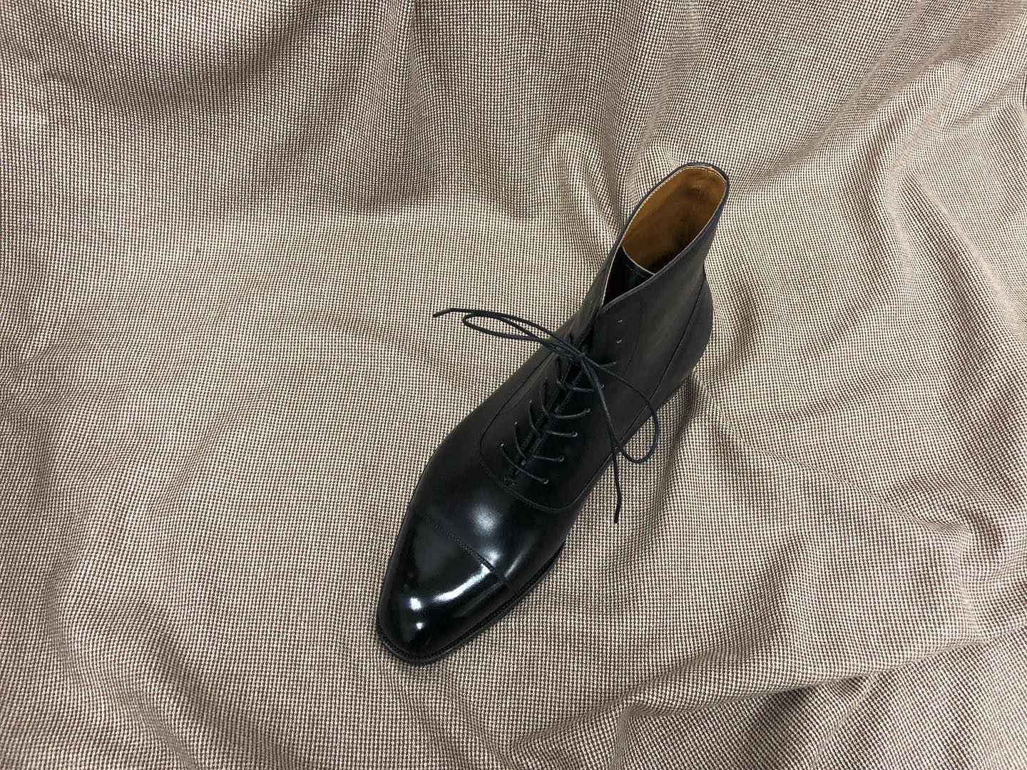 BAXTER - BLACK LEATHER CAP TOE BALMORAL BOOTS