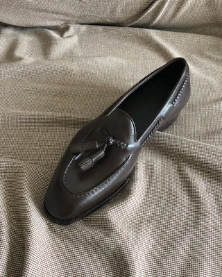 ALVARO FIDDLEBACK | COFFEE LEATHER TASSEL LOAFERS