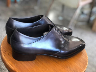 STUART - BLACK SLIDE CUT OXFORDS LACEUPS