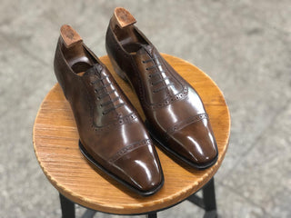 TRAVIS  IN FIDDLEBACK | BROWN CAP TOE LACEUPS