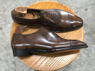 TRAVIS  IN FIDDLEBACK | BROWN CAP TOE LACEUPS