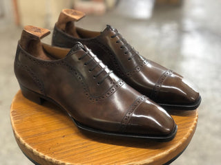 TRAVIS  IN FIDDLEBACK | BROWN CAP TOE LACEUPS
