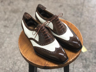 VINCENT - COFFEE AND WHITE WINGTIP OXFORDS LACEUPS