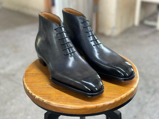 GREY CRUST LEATHER WHOLECUT BOOTS