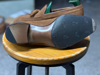 LUTHER FIDDLEBACK | SNUFF SUEDE TASSEL LOAFERS