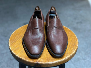 WESLEY FIDDLEBACK | CARAMEL TWISTED PENNY LOAFERS