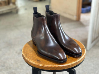 REDISH BROWN LEATHER CHELSEA BOOTS