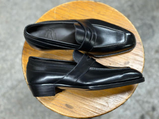 HOLLIS FIDDLEBACK | BLACK LEATHER PENNY LOAFERS