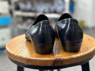 HOLLIS FIDDLEBACK | BLACK LEATHER PENNY LOAFERS
