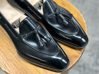 EDEN FIDDLEBACK | BLACK TASSEL LOAFERS