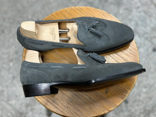 BRIGGS FIDDLEBACK | GREY SUEDE TASSEL LOAFERS