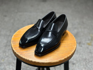SCOTT - BLACK SPLIT TOE TWISTED PENNY LOAFERS