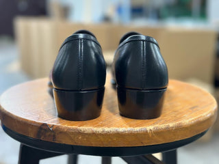 SCOTT - BLACK SPLIT TOE TWISTED PENNY LOAFERS