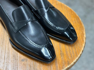 SCOTT - BLACK SPLIT TOE TWISTED PENNY LOAFERS
