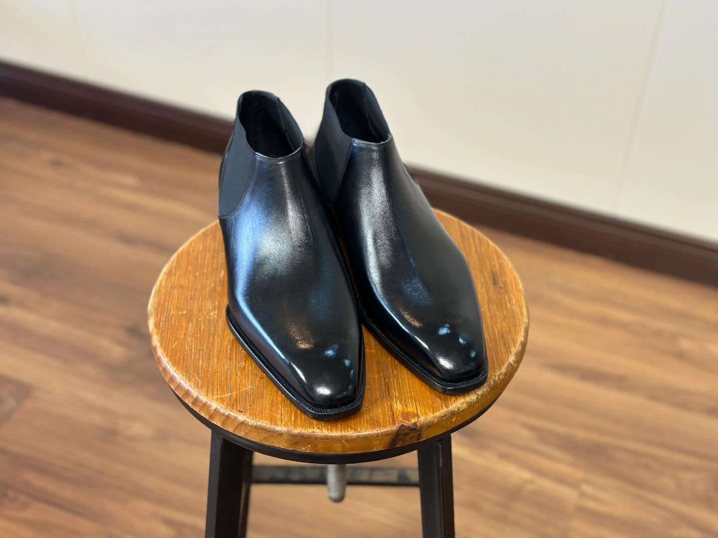 QUENTIN - BLACK CALF ANKLE BOOTS