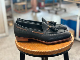 NORMAN FIDDLEBACK | BLACK LEATHER TASSEL LOAFERS
