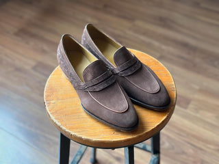 MYRON FIDDLEBACK | BROWN SUEDE PENNY LOAFERS