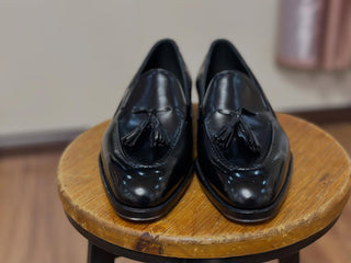 IRWIN FIDDLEBACK | BLACK TASSEL LOAFERS