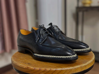HOLLIS - BLACK SPLIT TOE DERBY LACEUPS