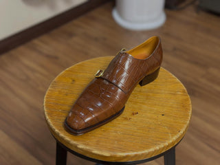 HANK || TAN ALLIGATOR DOUBLE MONK STRAPS IN FIDDLEBACK SOLE