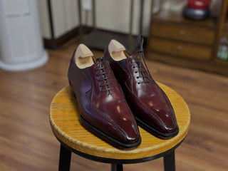 ELMER || BURGUNDY LEATHER POINTED TOE LACEUPS IN FIDDLEBACK SOLE