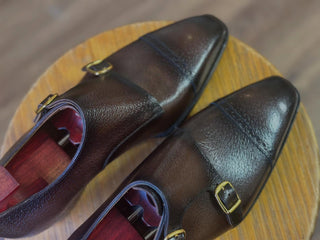 TRISTEN FIDDLEBACK | COFFEE BROWN DOUBLE MONK
