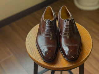 DONALD FIDDLEBACK | BROWN CAP TOE LACEUPS