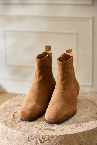 CAIRN 03 - BROWN SUEDE ZIPPER BOOTS