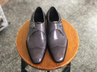 ALBERT || GREY LEATHER SINGLE MONK STARP IN FIDDLEBACK SOLE