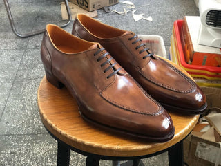 CLAUDIO- TAN LEATHER SPLIT TOE DERBY LACEUPS